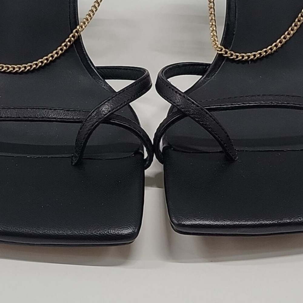 Alias Mae Levi Heels - Picture 2 of 13